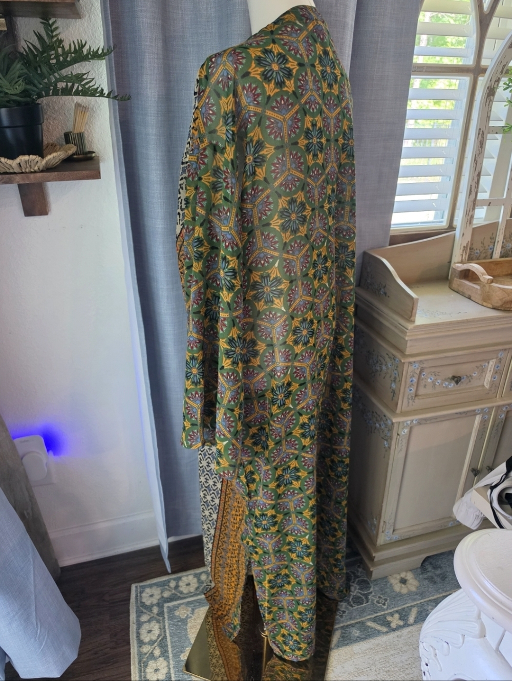 Dalin Kimono - Picture 5 of 5